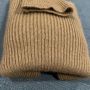 Kors Michael Kors warm sweater, worn 1 time, excellent condition, sz L-77% wool